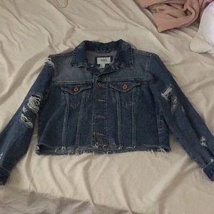 Lightly worn Forever 21 cropped denim jacket